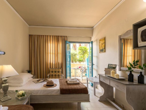 Dedalos Hotel (Mallia)
