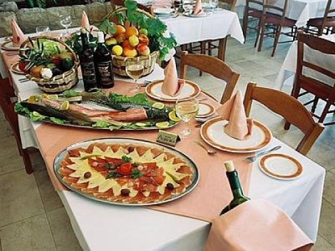 Hotel Aurora (Podgora)