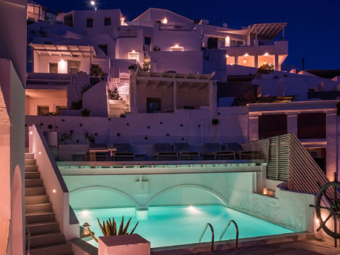 On the Rocks - Adults Only (Imerovigli - Santorini)