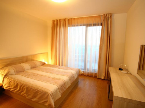 Royal Cove ApartHotel