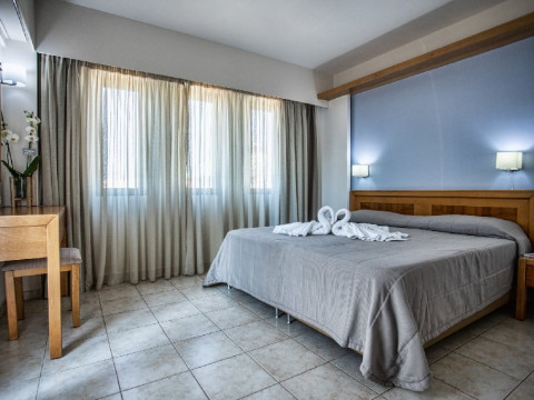 Mary Hotel Apt and Mary Royal  - Platanes (Rethymno)
