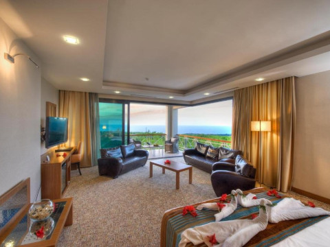KORINEUM GOLF KYRENIA