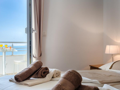 Hotel Viktorija (Trogir)