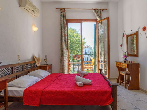 Des Roses Hotel