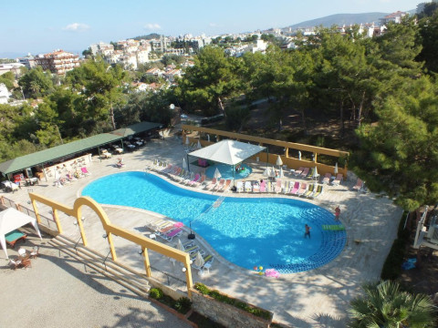 TUNTAS FAMILY SUITES KUSADASI