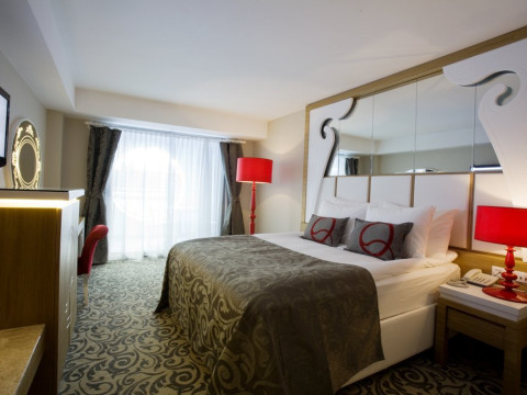 Q PREMIUM RESORT