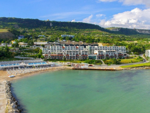 WHITE LAGOON  RESORT