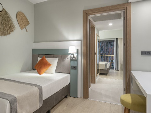 ARCANUS HOTELS TRENDLINE SIDE - NOU! DESCHIS 2023