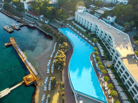 BLUE DREAMS RESORT