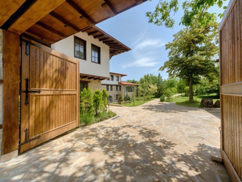 Villa Arbanashki Han Complex