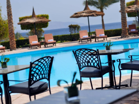RENAISSANCE GOLDEN VIEW BEACH