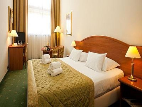 Hotel GLOBO (Split)