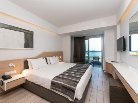 Evalena Beach Hotel
