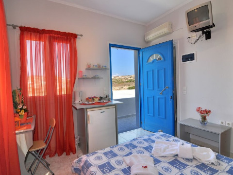 Aphrodite Studios - Adamas (Milos)