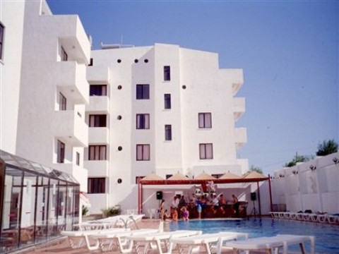 TUNTAS SUITES ALTINKUM APART