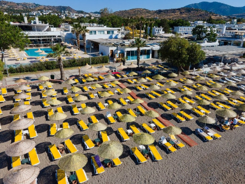 Petunia Beach Resort