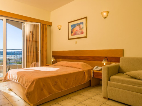 Hellinis Hotel (Kanoni)