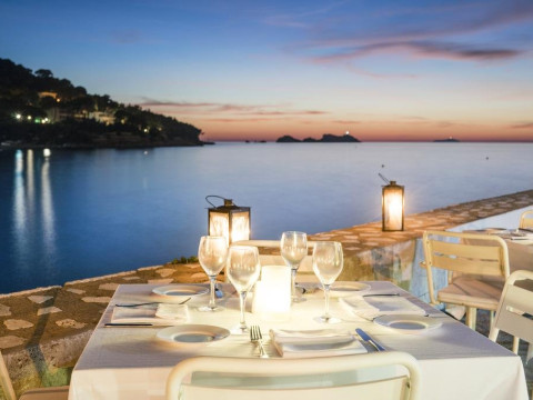 Kompas (Dubrovnik)