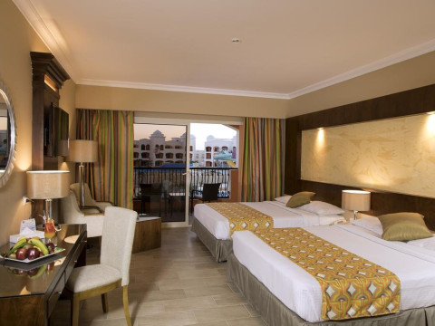 Tropitel Waves Hotel