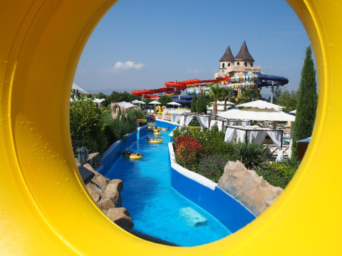 AQUA PARADISE RESORT