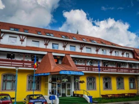 Hotel Iadolina / Vila Izvorul minunilor / Vila Liliacul