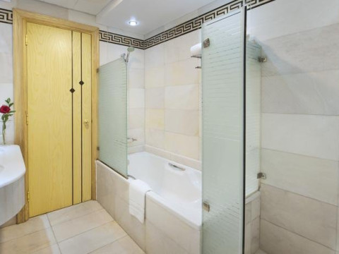 Golden Tulip Al Thanyah Hotel Apartments