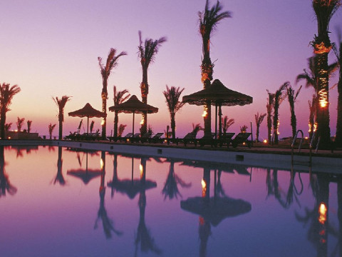 TAMRA BEACH RESORT