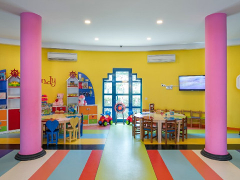 MIRAGE PARK RESORT