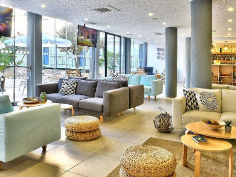 IHOTEL