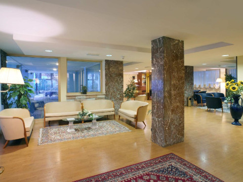  Biancamano (Marina Centro)