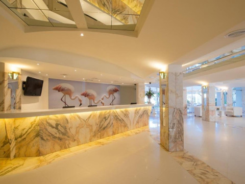 Iberostar Waves Ciudad Blanca