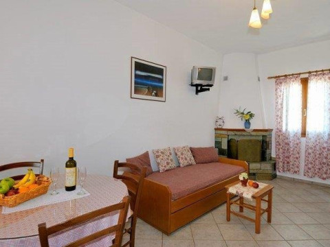 Charoula Studios and Maizonettes - Platanias