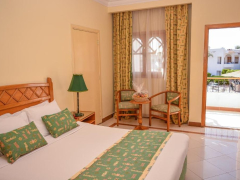 Dive Inn Resort