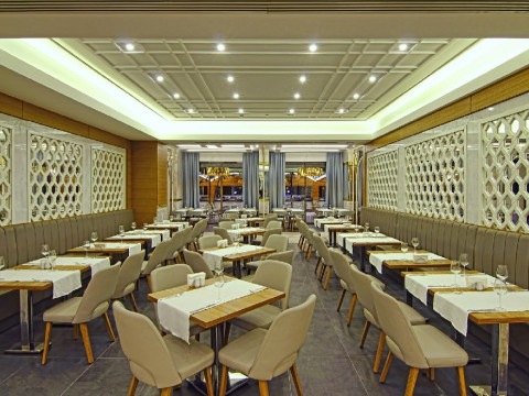 RAI PREMIUM TEKIROVA(EX:QUEENS PARK RAI PREMIUM TEKIROVA)