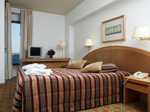 Hotel/ Apt Estoril Eden