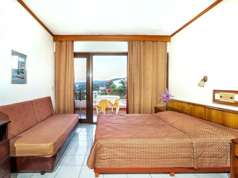 Theoxenia Hotel (Ouranoupolis, Athos)