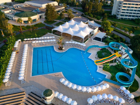 MIRAGE PARK RESORT