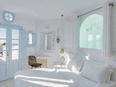 Dana Villas and Infinity Suites (Firostefani - Adults only)