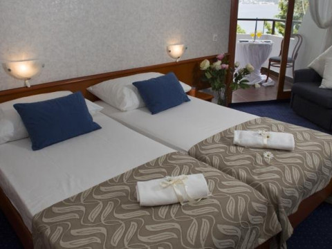 Hotel Laguna (Gradac)