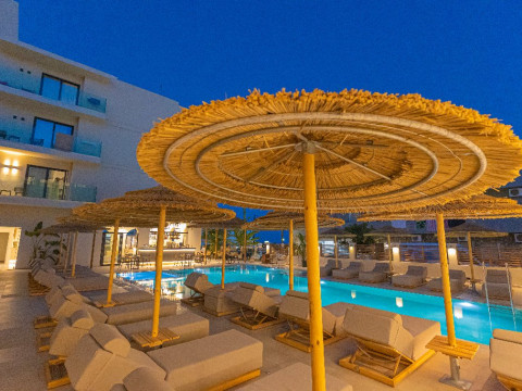 Cabana Blu Hotel and Suites 