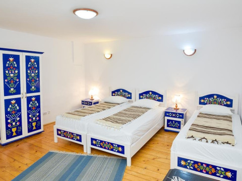 BASSEN PENSION
