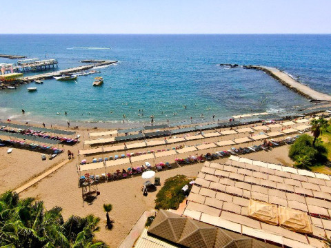 ASRIN BEACH HOTEL