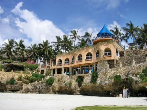 Bahari Beach Hotel