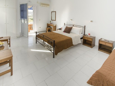 Heliovasilema Studio - Pollonia (Milos)
