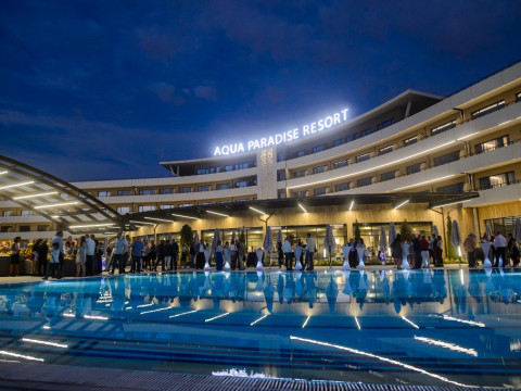 Aqua Paradise Resort