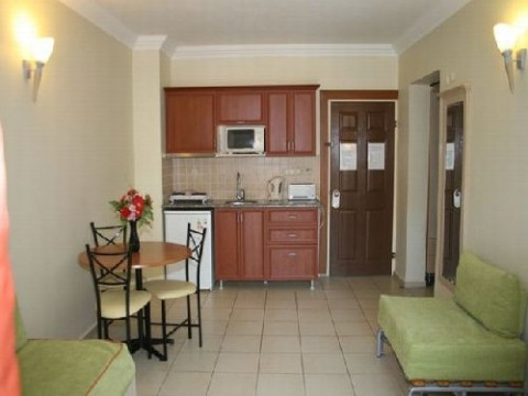 JULIAN CLUB HOTEL 