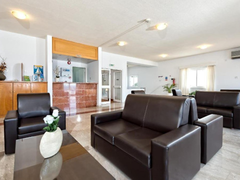 Sunny Hill Hotel Apts (Paphos)