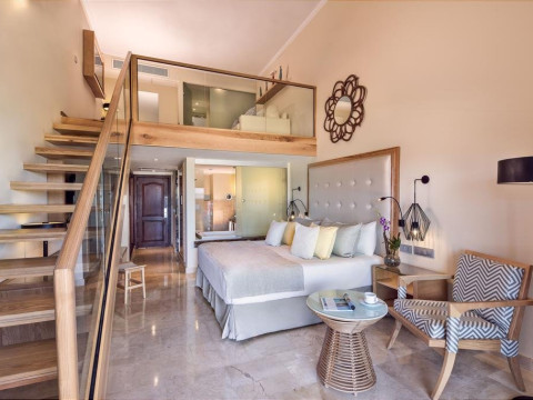 GRAND PALLADIUM PALACE RESORT AND SPA