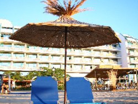 BERLIN GOLDEN BEACH