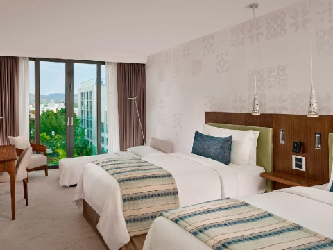 Parklane Resort and Spa 